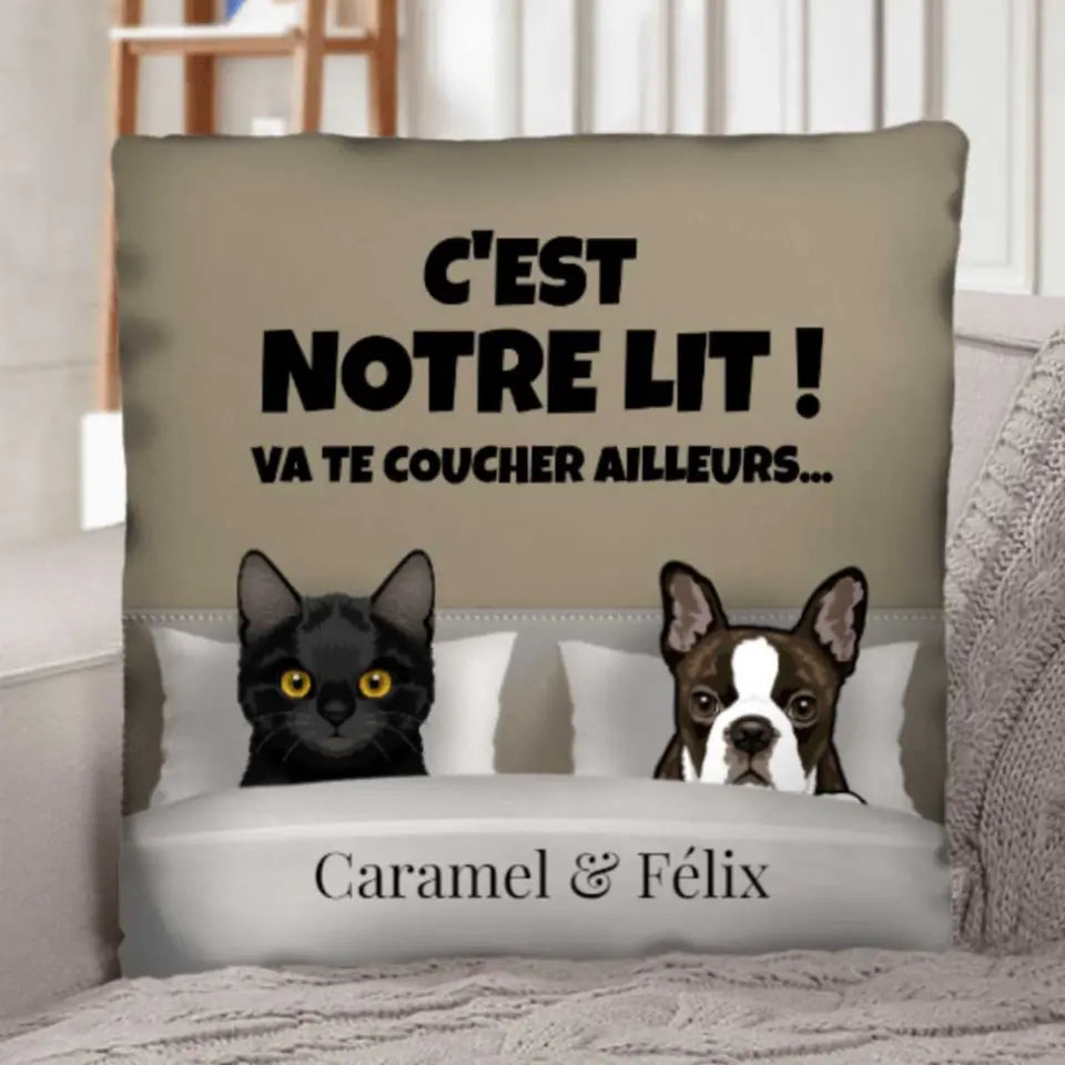 Notre lit (Chat et Chien) - Coussin personnalisé