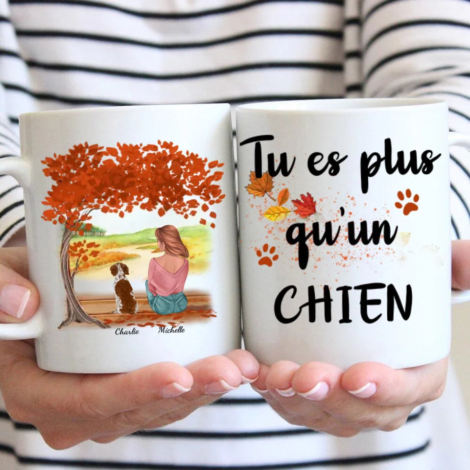 Femme avec chien sous un arbre - Mug personnalisé