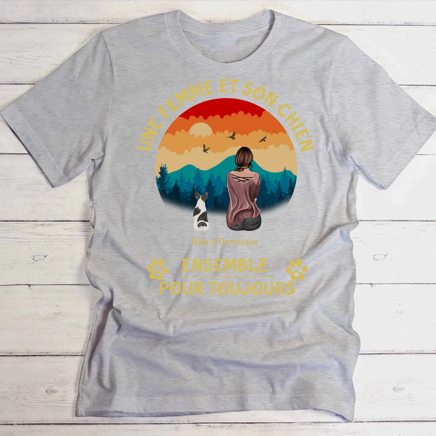 Une femme et son chien - T-shirt personnalisé