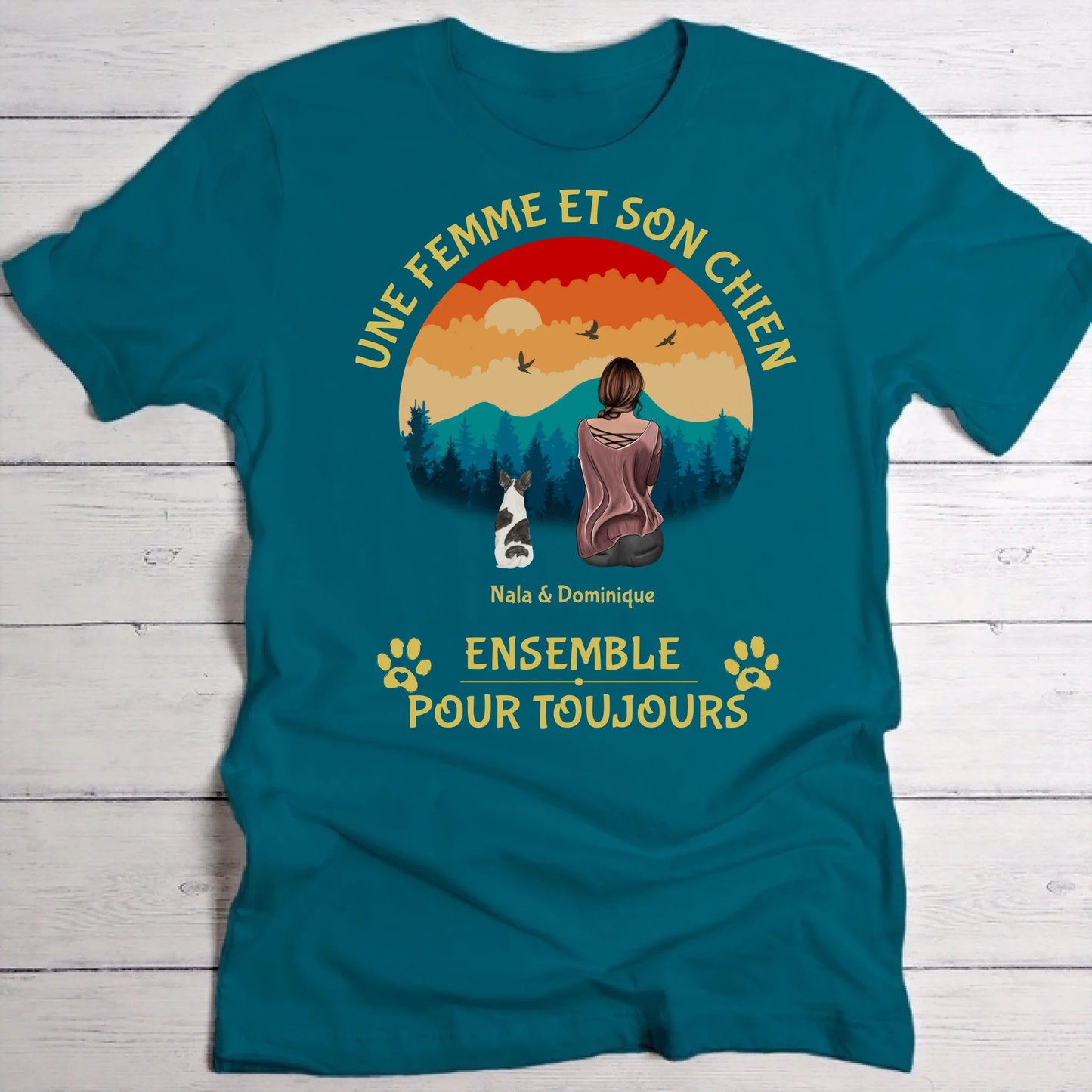 Une femme et son chien - T-shirt personnalisé