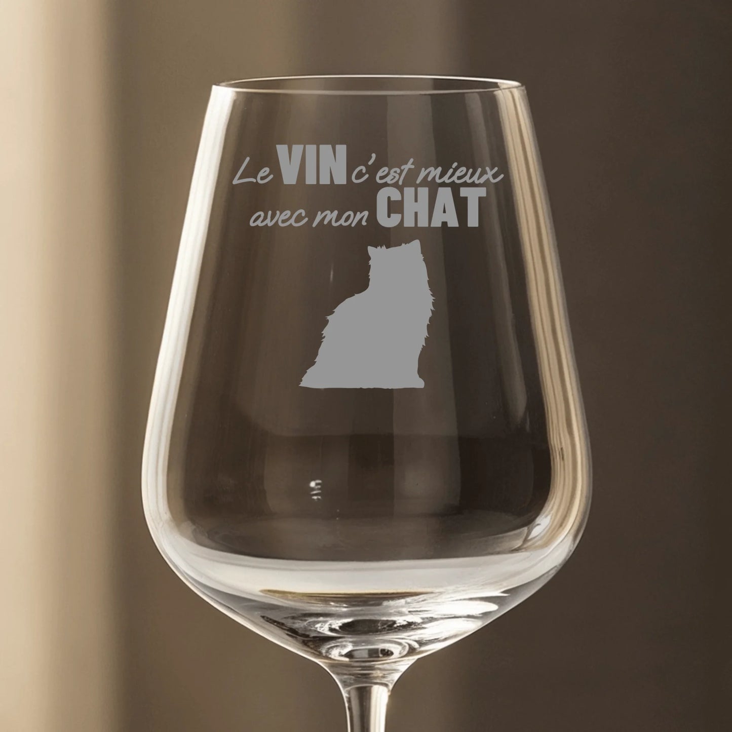 Le vin c'est mieux avec mon chat - Verre à vin personnalisé